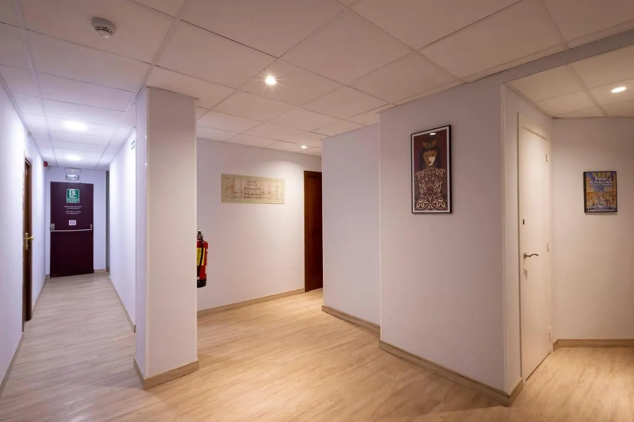 ברצלונה Hostal Sans בית הארחה