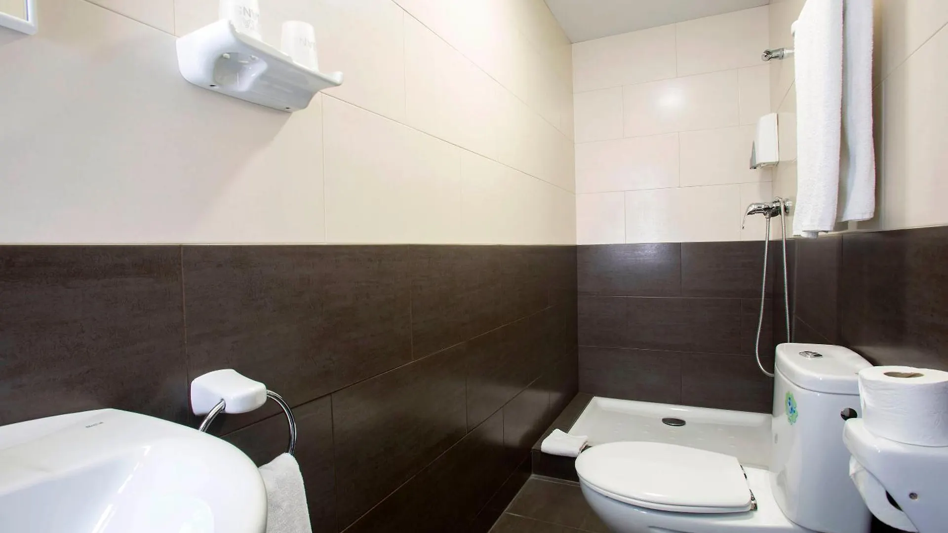 Hostal Sans Barcelona Guest house