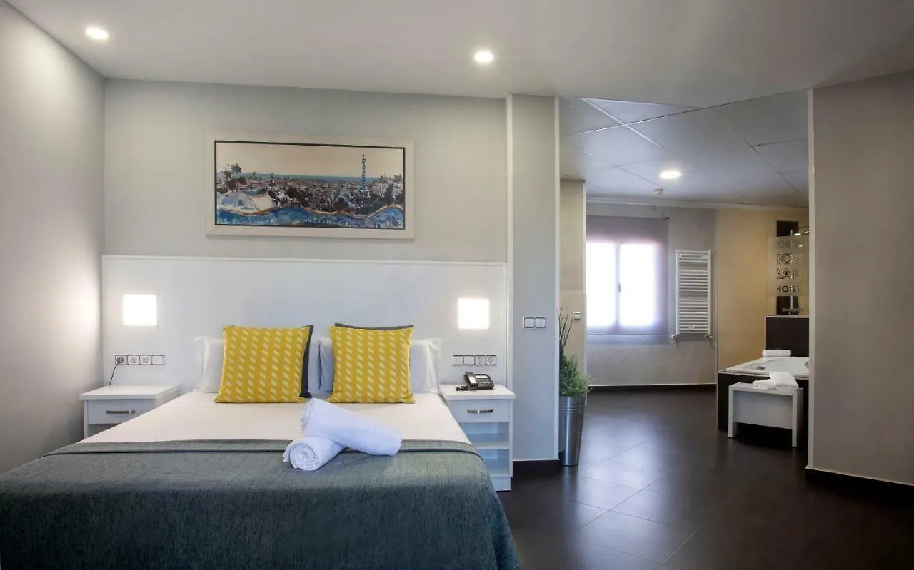 ברצלונה Hostal Sans בית הארחה